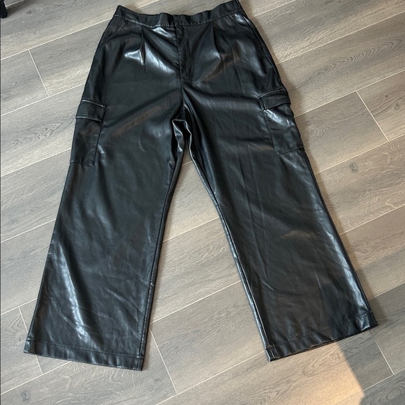 Rachel Zoe Faux Leather Cargo High Rise Straight Leg Pants Black Size XL - Picture 7 of 16
